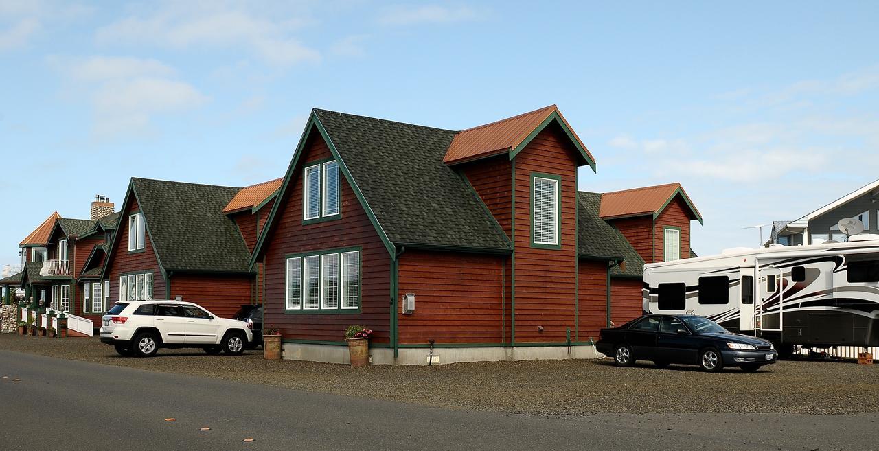 Collins Inn & Seaside Cottages (Adults Only) Ocean Shores Exterior photo